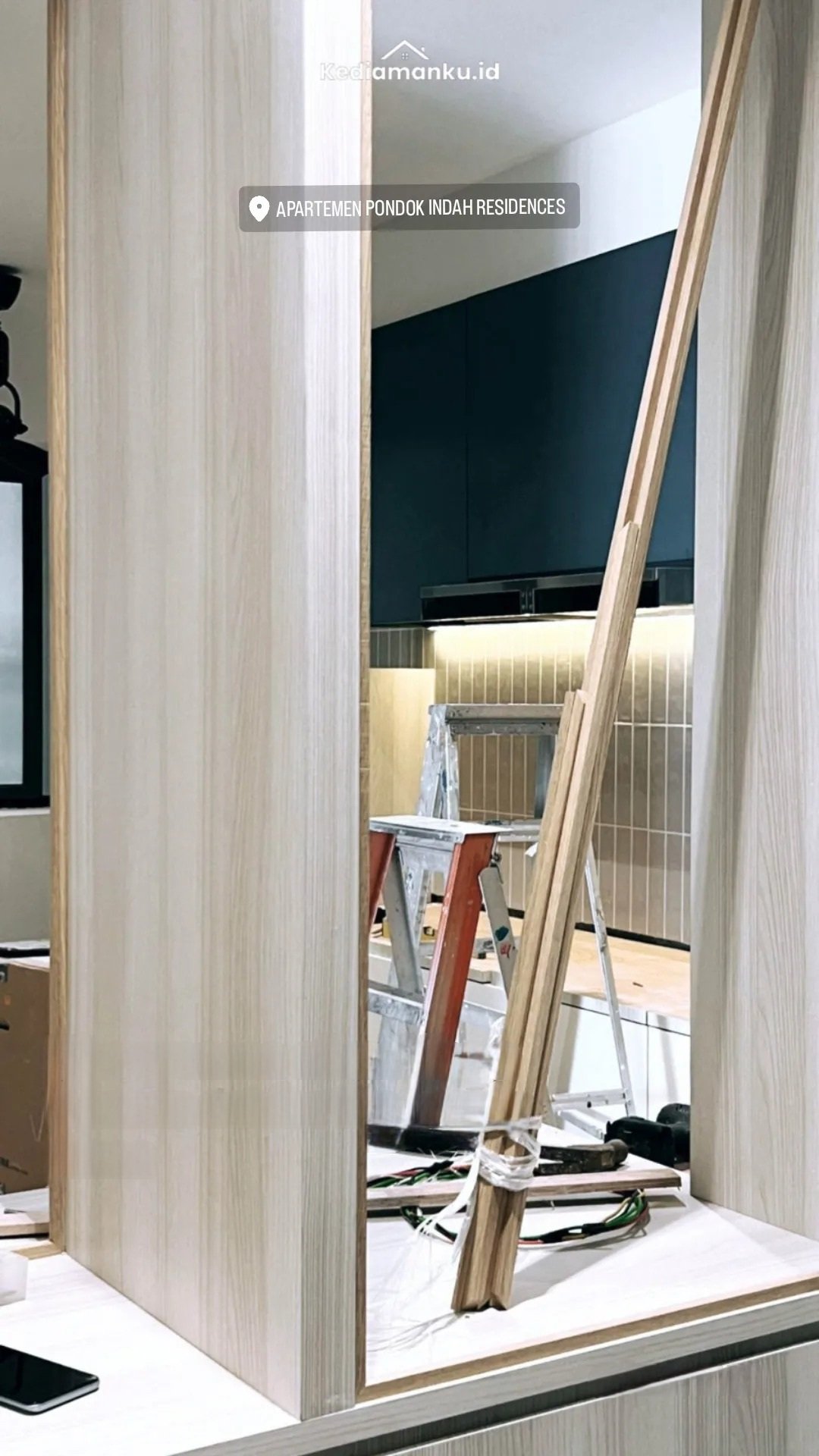 Pemasangan panel dan kabinet